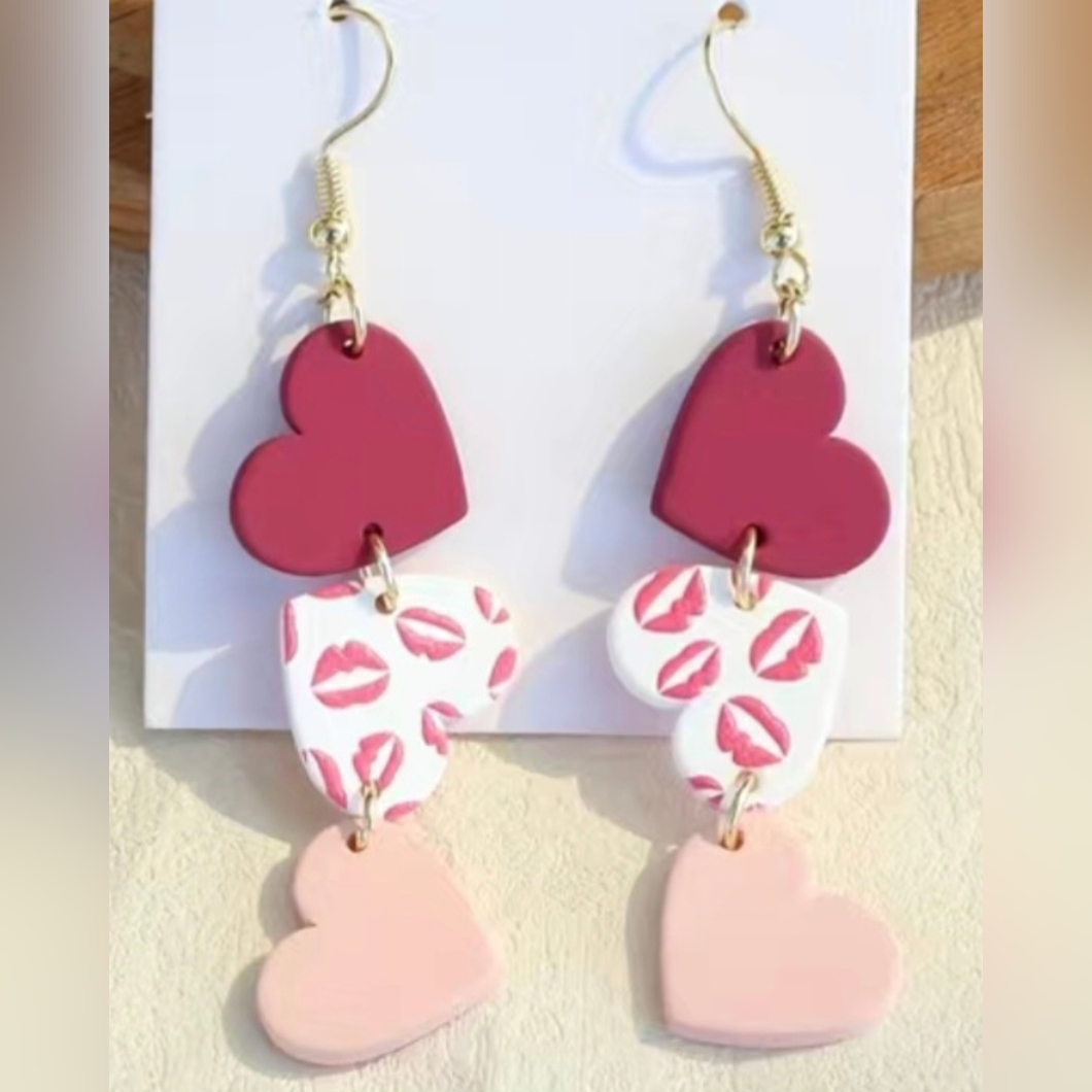 Chic Heart Earrings With Kiss Design 5$